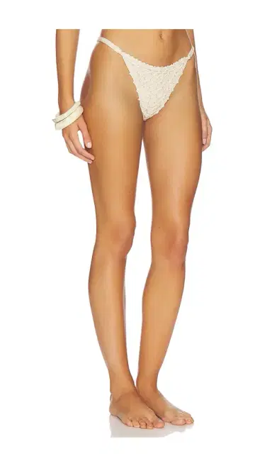 Capittana Giavanna Bottom | Thumbnail 2