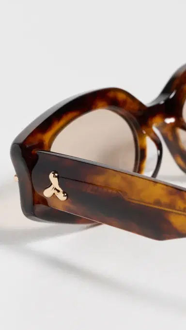 Le Specs x Alemais Lunar Sunglasses | Thumbnail 5