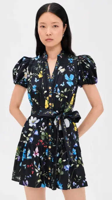 ALICE + OLIVIA Cora Short Sleeve Tiered Mini Shirt Dress Twisting Vines Black | Thumbnail 2