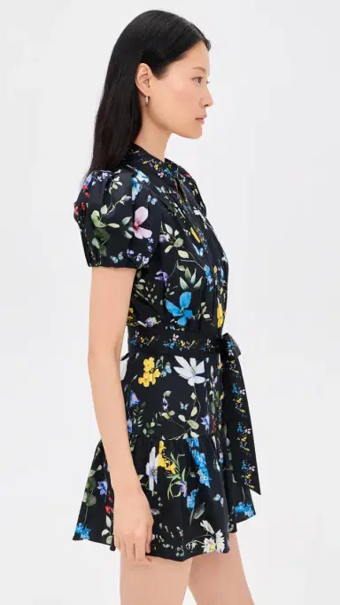 ALICE + OLIVIA Cora Short Sleeve Tiered Mini Shirt Dress Twisting Vines Black | Thumbnail 4