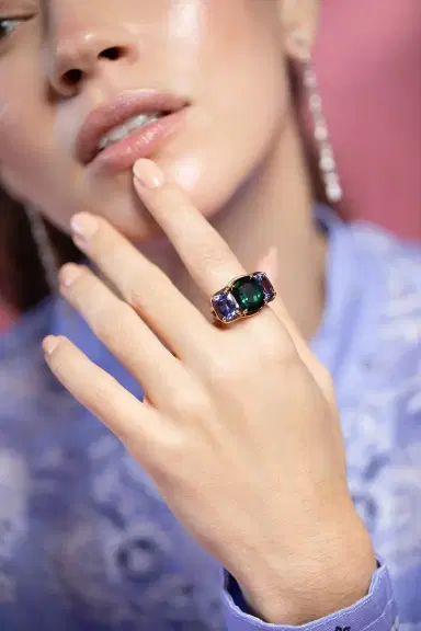 VERDURA Green Tourmaline Tanzanite Three Stone Ring | Thumbnail 3