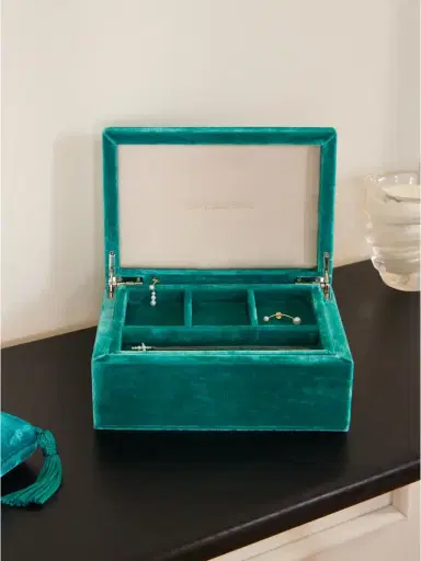 Sophie Bille Brahe Velvet Jewelry Box | Thumbnail 2