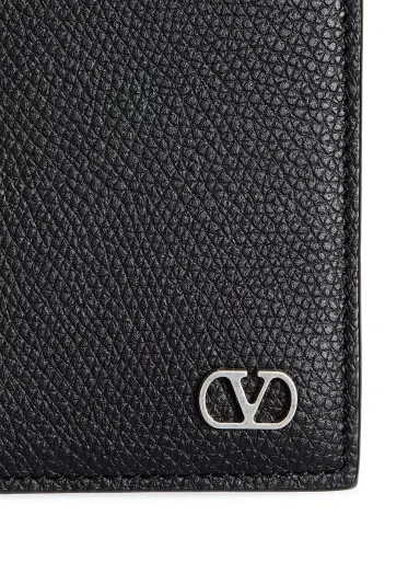 Valentino Garavani Men's VLogo Signature Cardholder in Grainy Calfskin | Thumbnail 5 Valentino Garavani Men's VLogo Signature Cardholder in Grainy Calfskin | Thumbnail 5