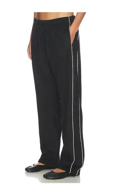 Fear of God Essentials Signature Relaxed Pant | Thumbnail 1