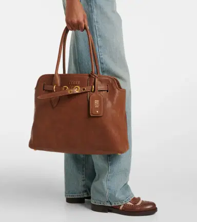 Miu Miu Aventure Medium leather tote bag | Thumbnail 4 Miu Miu Aventure Medium leather tote bag | Thumbnail 4
