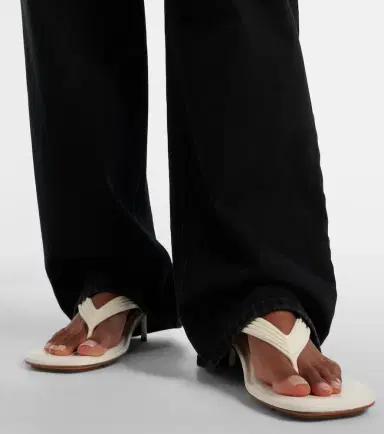 Bottega Veneta Sampieri thong sandals | Thumbnail 3