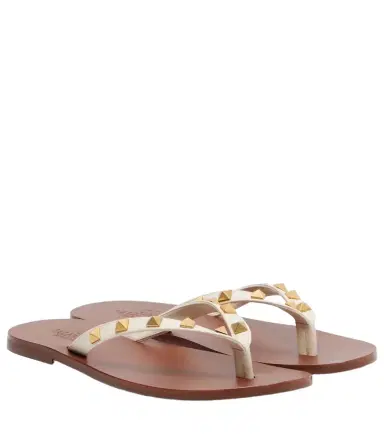 Valentino Garavani Rockstud leather thong sandals | Thumbnail 1 Valentino Garavani Rockstud leather thong sandals | Thumbnail 1