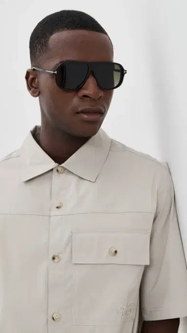 Tom Ford Guillaume Sunglasses Shiny Black/Gradient Smoke One Size | Thumbnail 4 Tom Ford Guillaume Sunglasses Shiny Black/Gradient Smoke One Size | Thumbnail 4