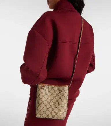 Gucci GG Emblem Small bucket bag | Thumbnail 7