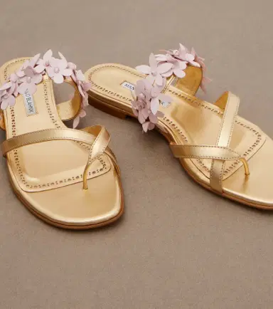 Manolo Blahnik Fiosa appliqué leather thong sandals | Thumbnail 4