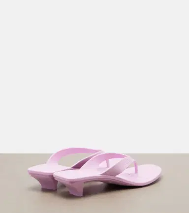 Gucci Vittoria logo thong sandals | Thumbnail 2