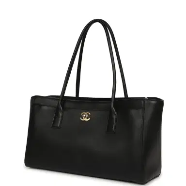 Chanel Chanel Small Cerf Shopping Bag Black Calfskin Gold Hardware | Thumbnail 5 Chanel Chanel Small Cerf Shopping Bag Black Calfskin Gold Hardware | Thumbnail 5