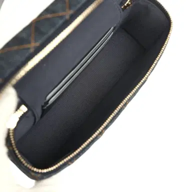 Chanel Chanel Top Handle Long Vanity Case with Chain Dark Blue Denim Light Gold Hardware | Thumbnail 8 Chanel Chanel Top Handle Long Vanity Case with Chain Dark Blue Denim Light Gold Hardware | Thumbnail 8