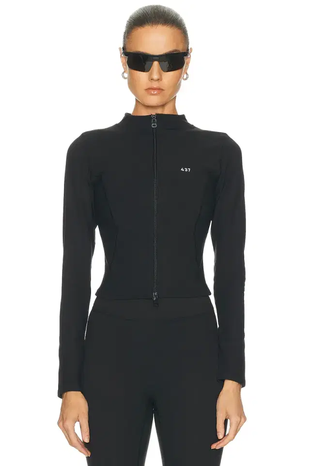 437 The Curve Jacket