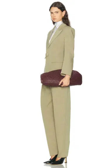 Bottega Veneta Vongola Clutch | Thumbnail 2 Bottega Veneta Vongola Clutch | Thumbnail 2