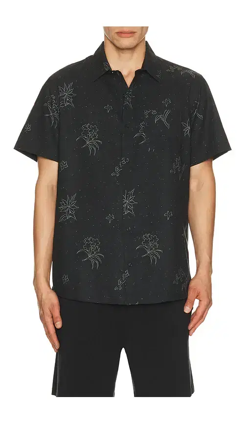 Techwoven Holding Court Shirt