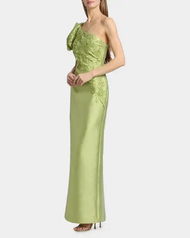 BADGLEY MISCHKA One-Shoulder Pebble Gazar Column Gown | Thumbnail 7