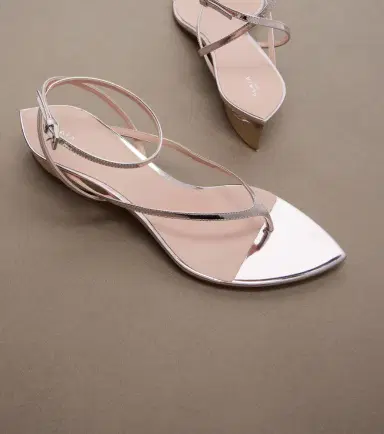 Alaïa Alaïa Invisible leather wedge thong sandals | Thumbnail 4
