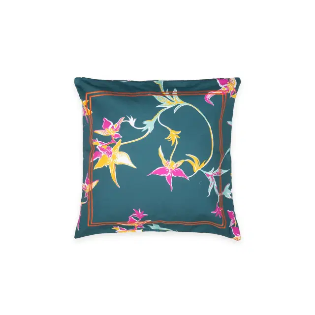 La DoubleJ Cushion Cover