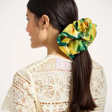 La DoubleJ Giga Scrunchie | Thumbnail 2 La DoubleJ Giga Scrunchie | Thumbnail 2