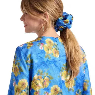 La DoubleJ Giga Scrunchie | Thumbnail 1 La DoubleJ Giga Scrunchie | Thumbnail 1