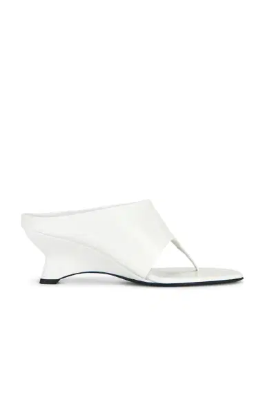 Khaite Marlow 55 Mule | Thumbnail 1