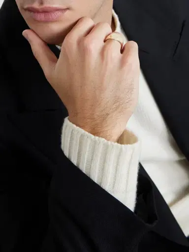 DEAKIN & FRANCIS 9-Karat Gold Oval Signet Ring - Men | Thumbnail 3