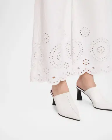 Frame The Eyelet Wide-Flare Jeans | Thumbnail 9 Frame The Eyelet Wide-Flare Jeans | Thumbnail 9