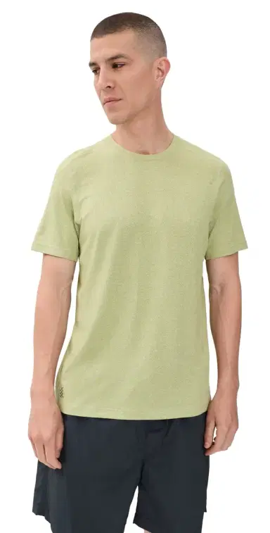 Rhone Invictus Training Tee V2 | Thumbnail 1