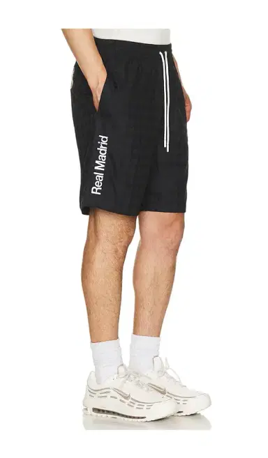 Real Madrid Defender Shorts | Thumbnail 2 Real Madrid Defender Shorts | Thumbnail 2