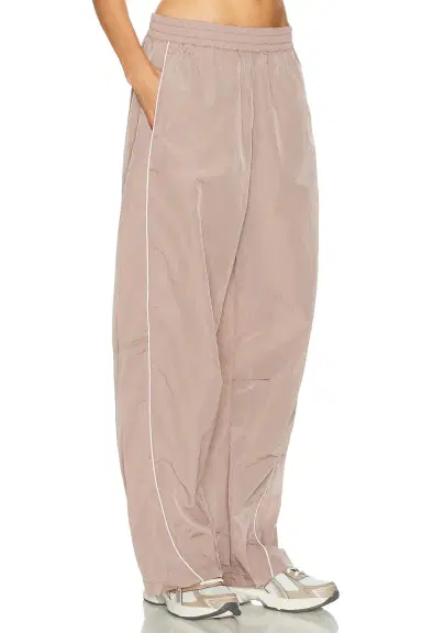 Beyond Yoga Limitless Barrel Leg Pant | Thumbnail 2 Beyond Yoga Limitless Barrel Leg Pant | Thumbnail 2