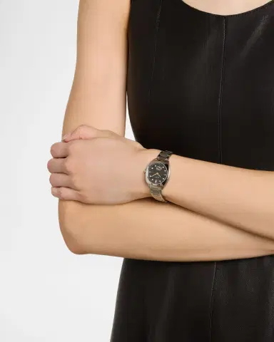 Gucci 29mm Interlocking Diamond Watch with Bracelet Strap | Thumbnail 2