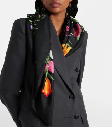 Gucci Flora silk twill scarf | Thumbnail 2