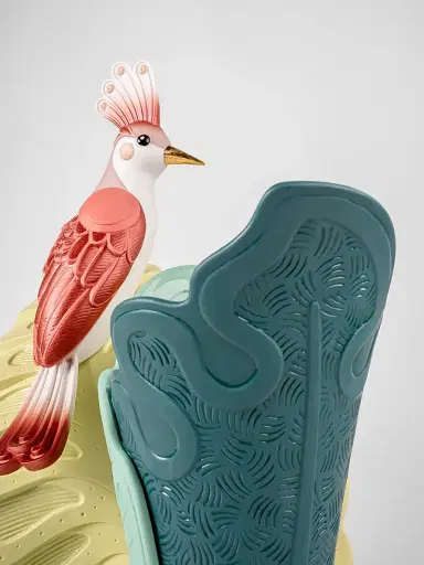 Lladro Utopical Porcelain Vase - Coral And Green | Thumbnail 6