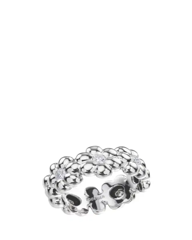 Boochier 18K White Gold Diamond Flower Puff Ring