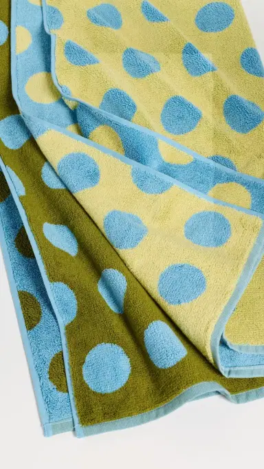 Dusen Dusen Bath Towel Blue Dot | Thumbnail 4 Dusen Dusen Bath Towel Blue Dot | Thumbnail 4