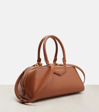 Givenchy Antigona Small leather shoulder bag | Thumbnail 3 Givenchy Antigona Small leather shoulder bag | Thumbnail 3