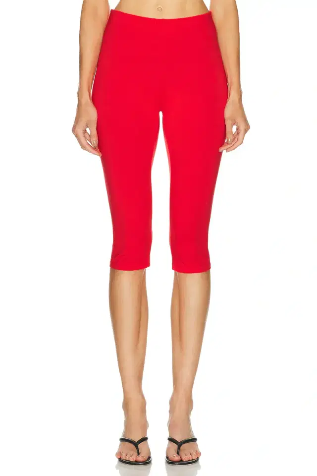 Smooth Layers Capri Pant