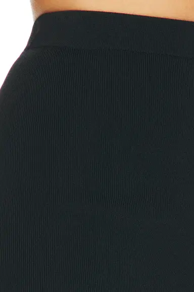 Skims Refined Knit High Waist Short | Thumbnail 6
