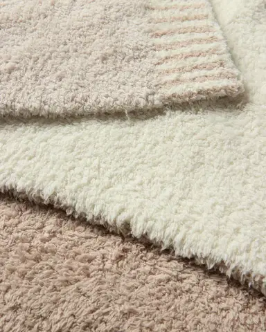Barefoot Dreams CozyChic Cova Center Stripe Throw, 54" x 72" | Thumbnail 4 Barefoot Dreams CozyChic Cova Center Stripe Throw, 54" x 72" | Thumbnail 4