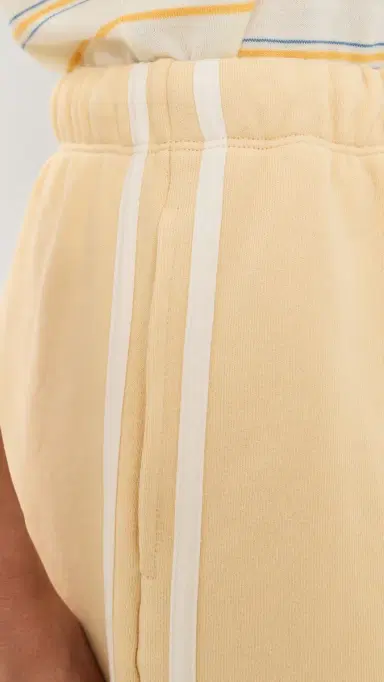 DONNI. The tripe Eco-Terry Shorts Butter | Thumbnail 6