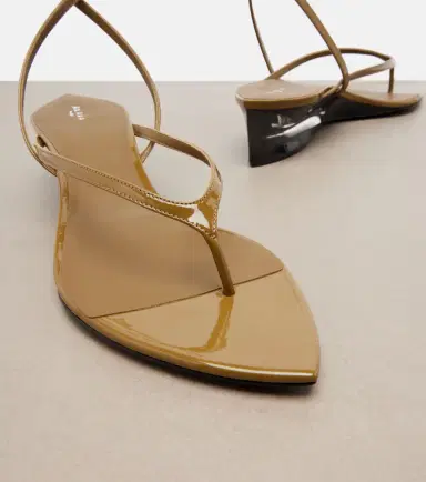 Alaïa Alaïa Invisible patent leather wedge thong sandals | Thumbnail 4 Alaïa Alaïa Invisible patent leather wedge thong sandals | Thumbnail 4