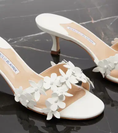 Manolo Blahnik Callistamu floral-appliqué leather mules | Thumbnail 4
