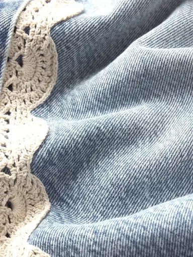 Frame Women's The Crochet Bow Crop Jeans - Aura | Thumbnail 7
