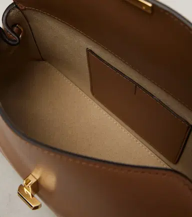 TOTEME T-Lock Small leather clutch | Thumbnail 4 TOTEME T-Lock Small leather clutch | Thumbnail 4