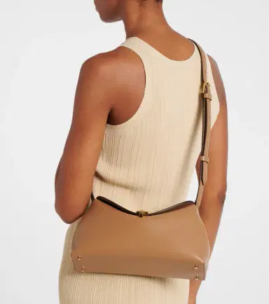 TOTEME T-Lock Small leather clutch | Thumbnail 6 TOTEME T-Lock Small leather clutch | Thumbnail 6