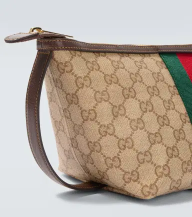 Gucci Essence Classic GG canvas toiletry bag | Thumbnail 4 Gucci Essence Classic GG canvas toiletry bag | Thumbnail 4