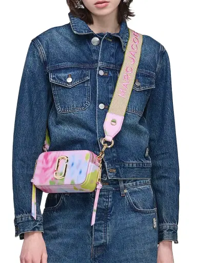Marc Jacobs Women's The Blurred Floral Snapshot Leather Camera Bag - Ribbon Pink Multi | Thumbnail 2 Marc Jacobs Women's The Blurred Floral Snapshot Leather Camera Bag - Ribbon Pink Multi | Thumbnail 2