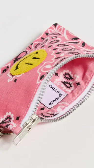 CALL IT BY YOUR NAME Happy Face Card Holder Strawberry/Pale Pink One Size | Thumbnail 6 CALL IT BY YOUR NAME Happy Face Card Holder Strawberry/Pale Pink One Size | Thumbnail 6