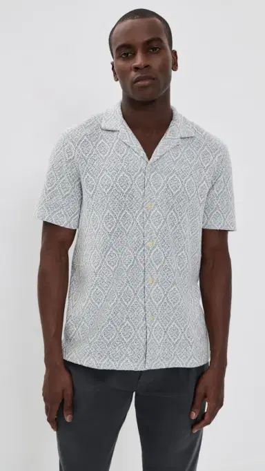 Faherty Oasis Camp Shirt Blue Island Medallion | Thumbnail 2